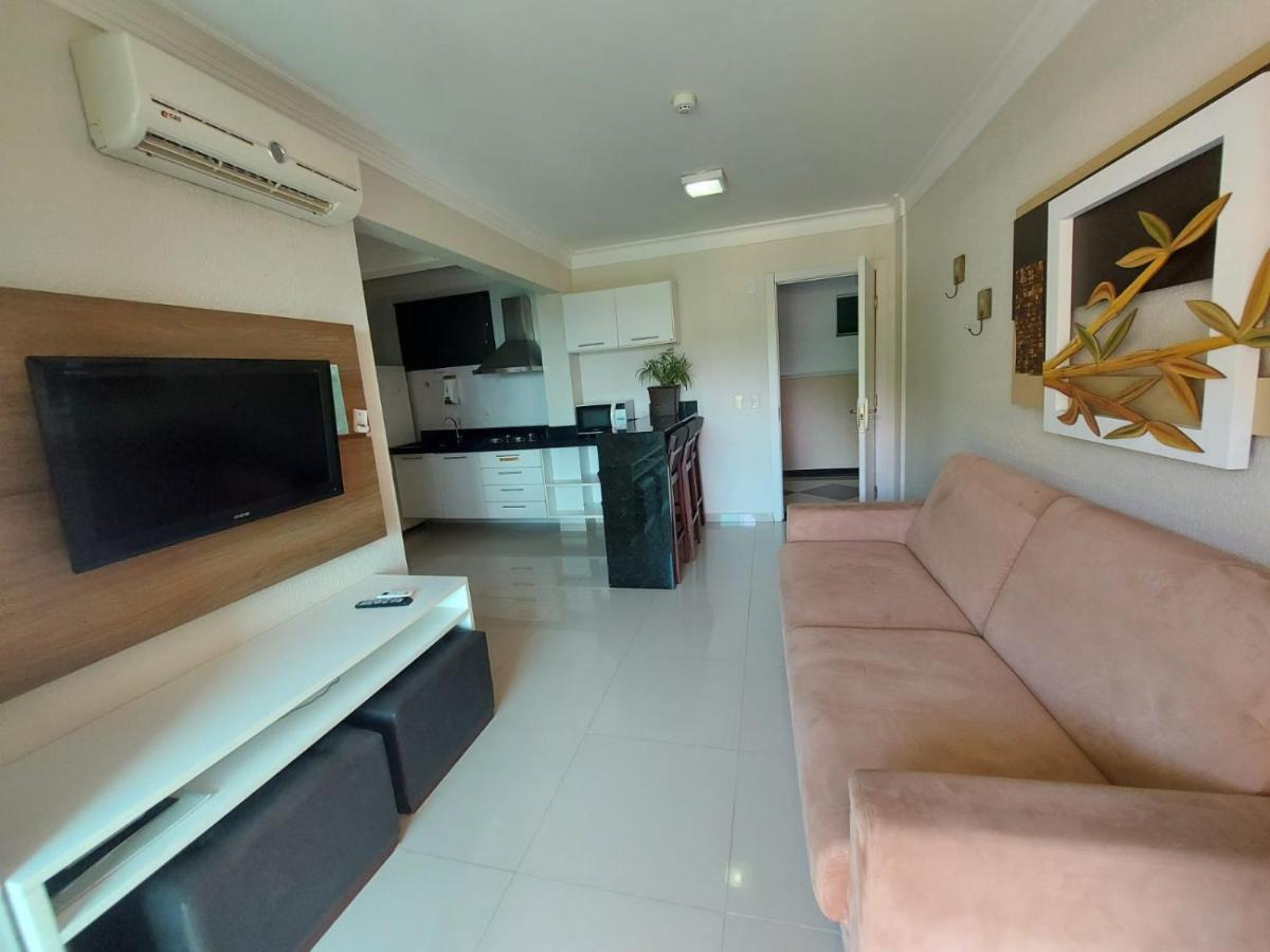 Apartamento Em Condominio Em บอมบินญัส ภายนอก รูปภาพ
