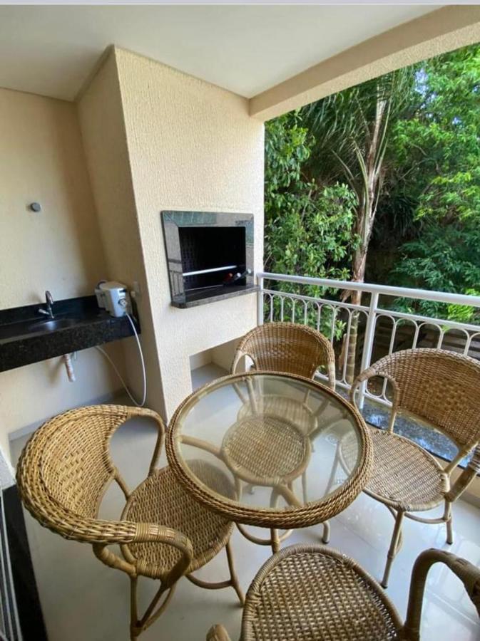 Apartamento Em Condominio Em บอมบินญัส ภายนอก รูปภาพ